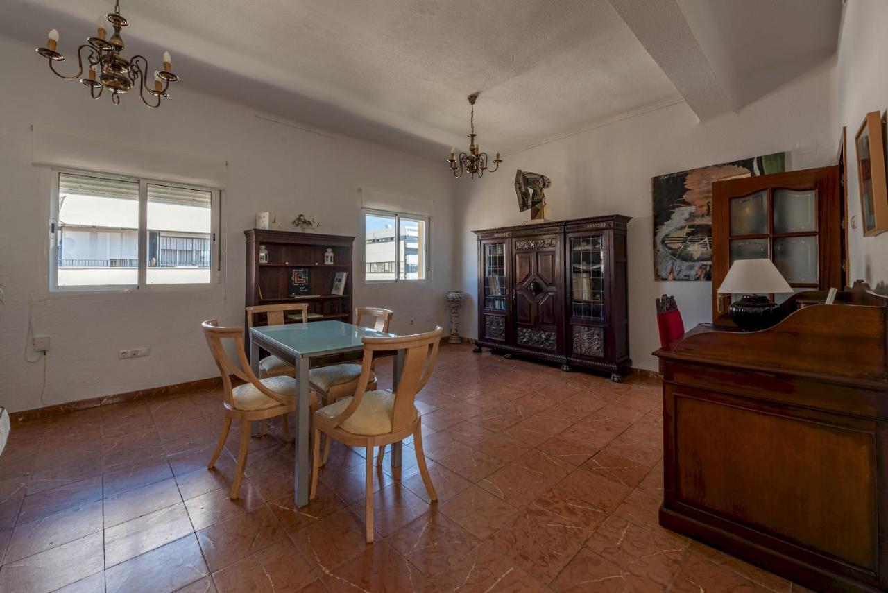 Wide And Traditional- 2Bd 1Bth- Gavidia Sevilla Exterior foto